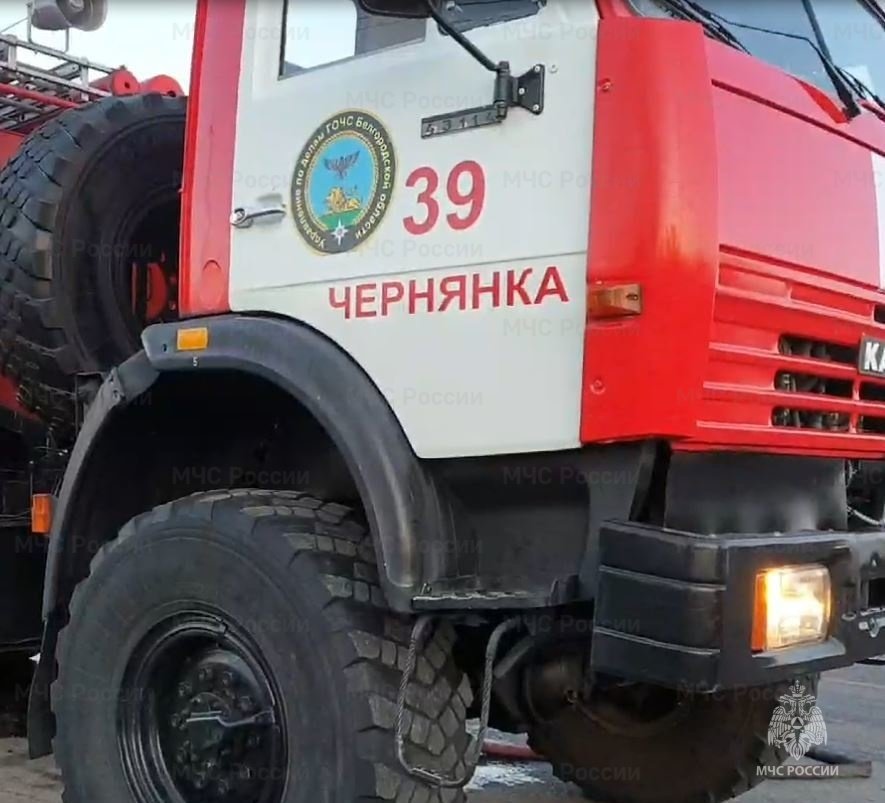Спасатели МЧС России приняли участие в ликвидации ДТП в районе хутора Заречное Чернянского района