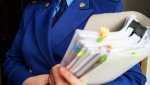 За кражу чужого имущества с банковского счета в размере 200 000 рублей ранее судимая жительница поселка Чернянка попадет на скамью подсудимых